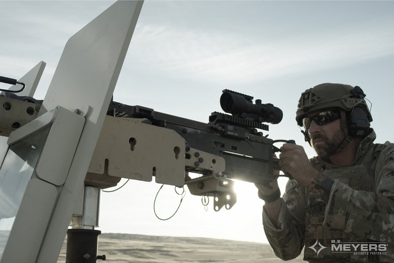 Система BOARS-M2 з встановленою оптикою на кулеметі M2