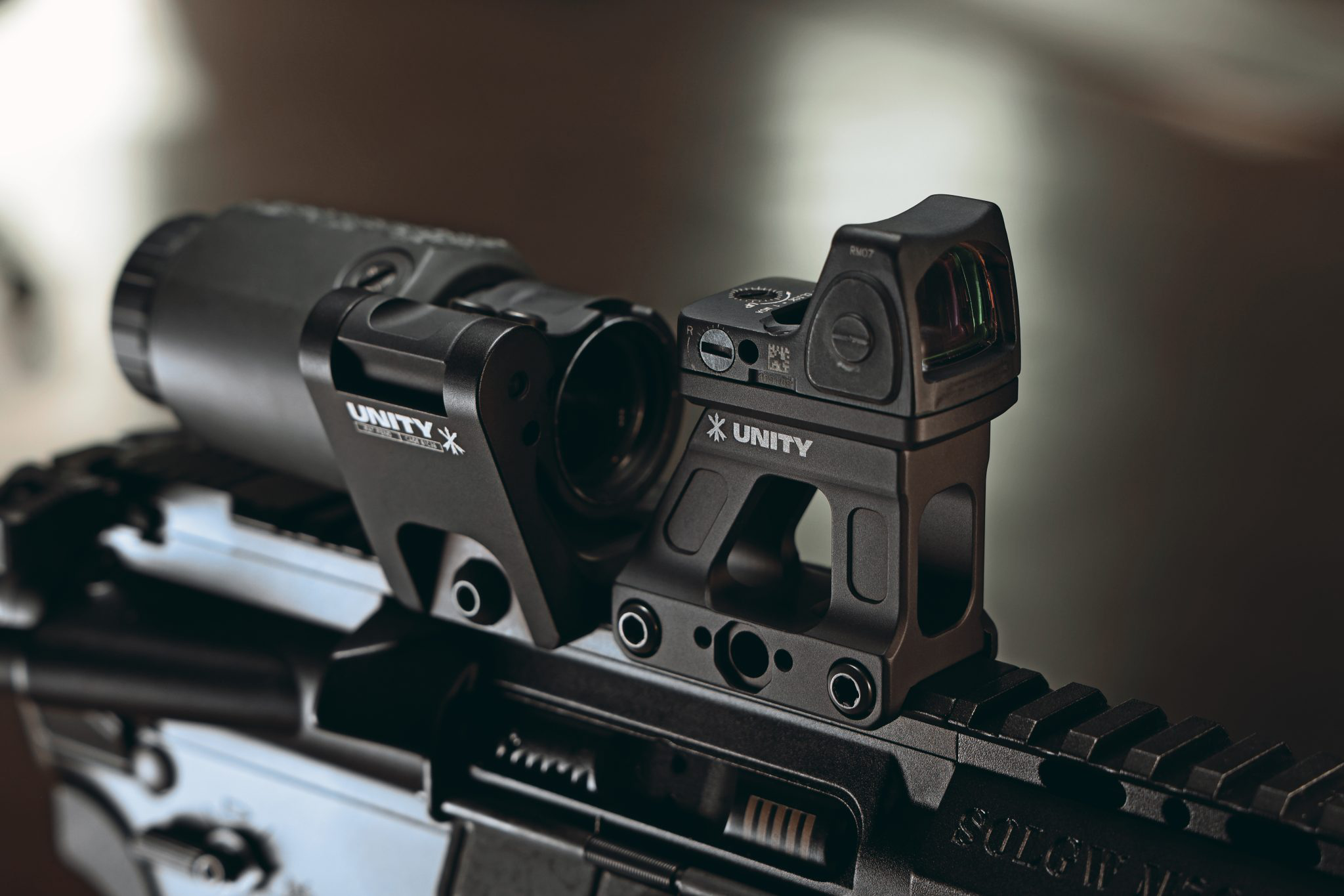 Вид збоку на FAST MRDS з Type III анодованим покриттям