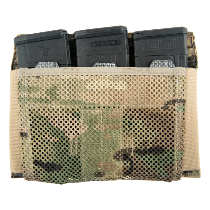 Вид трьох M4 магазинів, зафіксованих у Crye Precision R-SERIES Mag Retainer