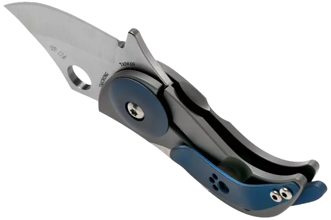 Компактний ніж Spyderco Pochi з титановою ручкою