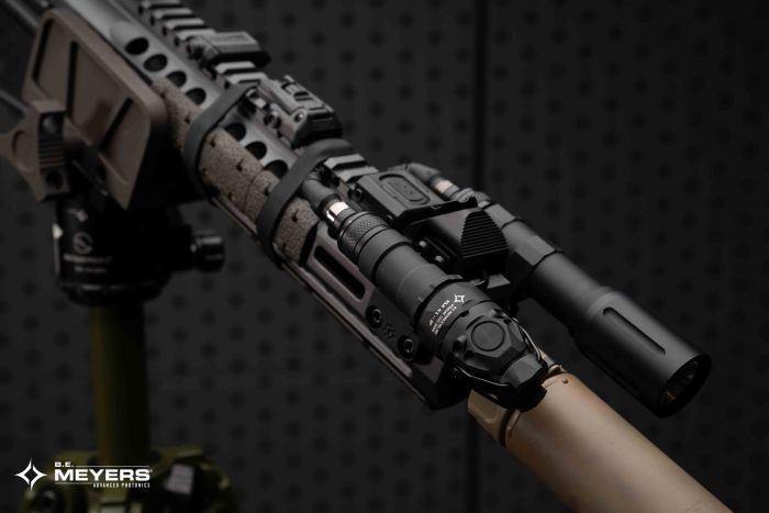 Інфрачервоний лазер KIJI K1-10 на зброї