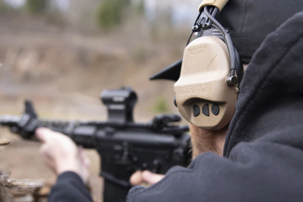 Safariland Liberator HP 2.0 у використанні на стрільбищі