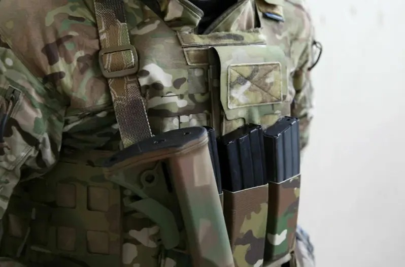 Підсумок Blue Force Gear Small Admin у кольорі Multicam на екіпуванні