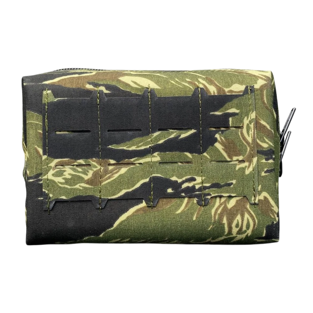 Підсумок Esstac Binocular NVG Case tiger stripe ззаду