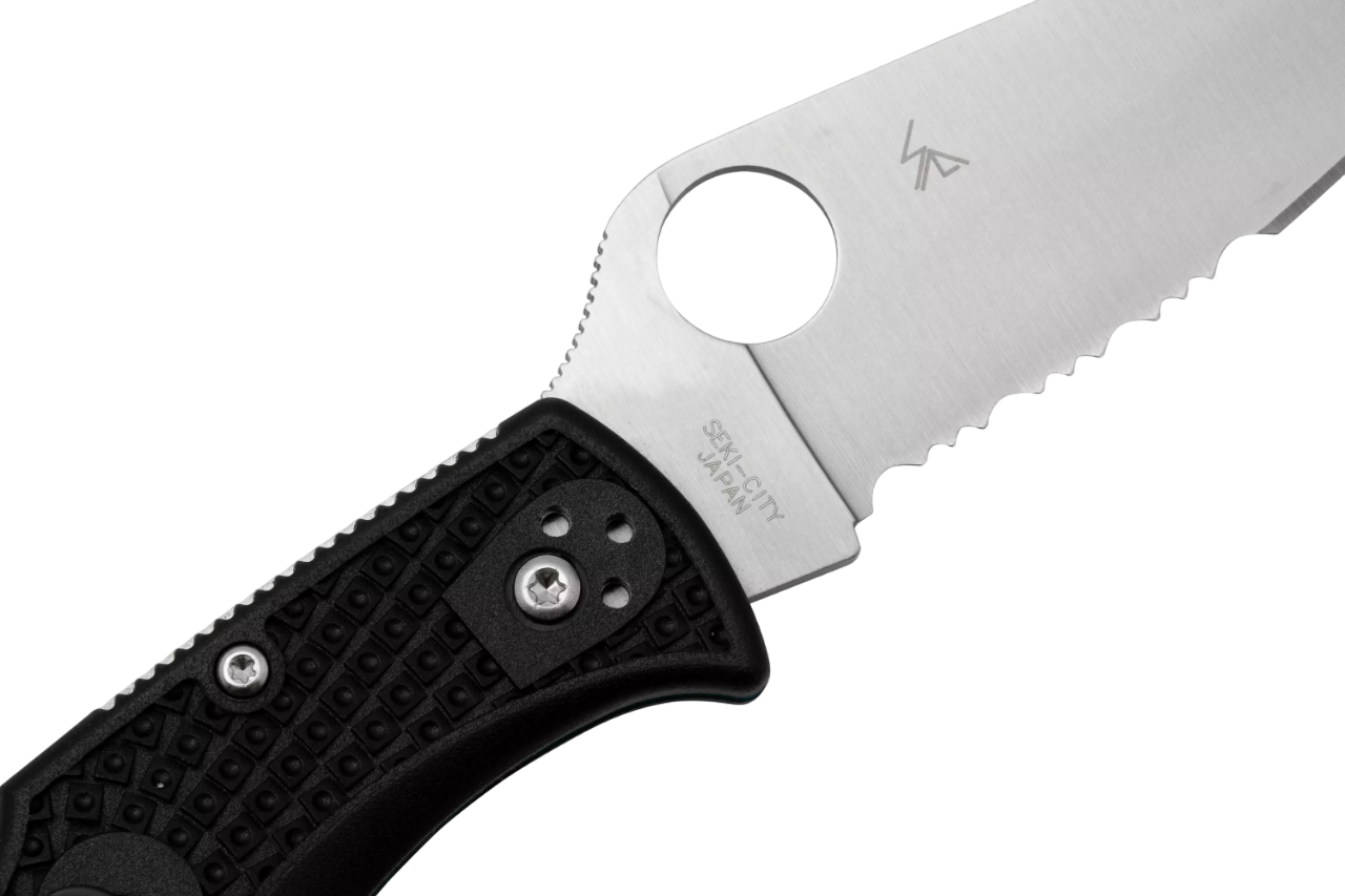 Вид леза Spyderco Endela Thin Blue Line
