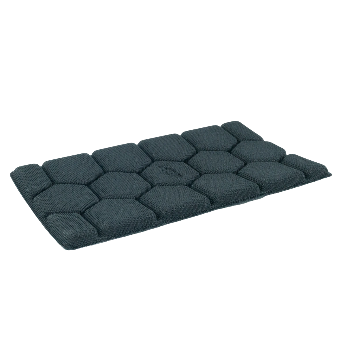 Косий ракурс на вставку HSP із рельєфним малюнком і логотипом